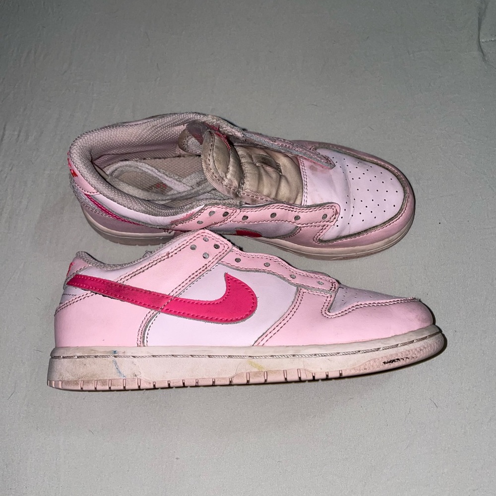 Nike pink dunks